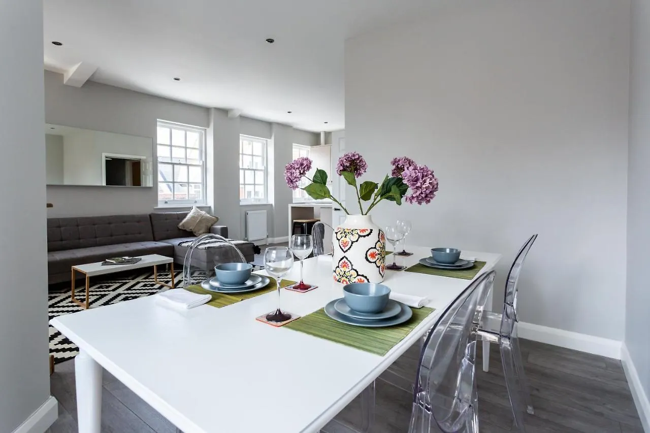 2 Bedroom Apartments With Sofa Bed In Southend